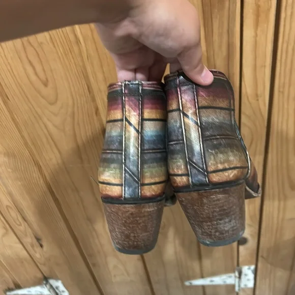 No smells no stains no rips - Picture 2 of 8